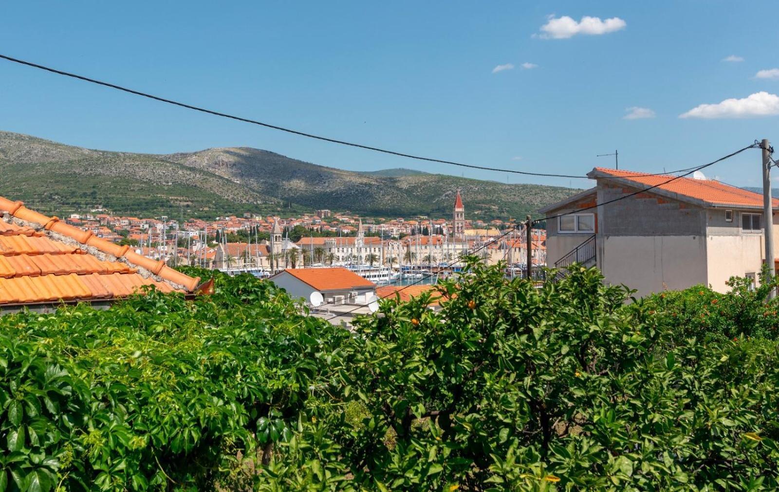 Apartman Karmen Trogir Exterior photo