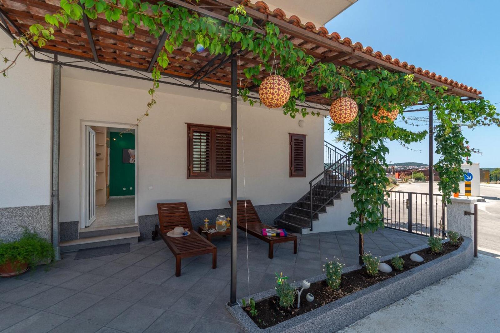 Apartman Karmen Trogir Exterior photo